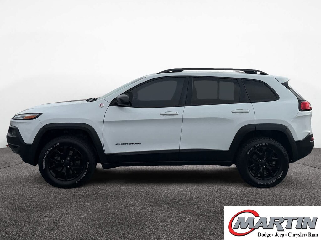 Used 2017 Jeep Cherokee Trailhawk 4x4