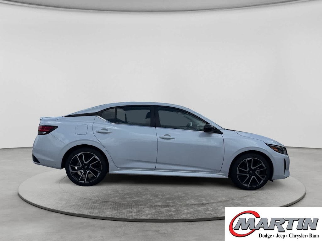 Used 2025 Nissan Sentra SR CVT