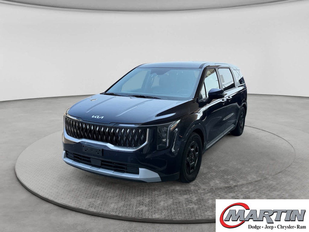 Used 2025 Kia Carnival LXS FWD