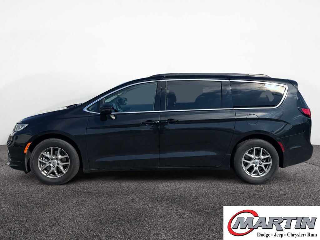 Used 2021 Chrysler Pacifica Touring FWD