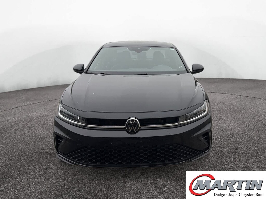Used 2025 Volkswagen Jetta Sport Auto