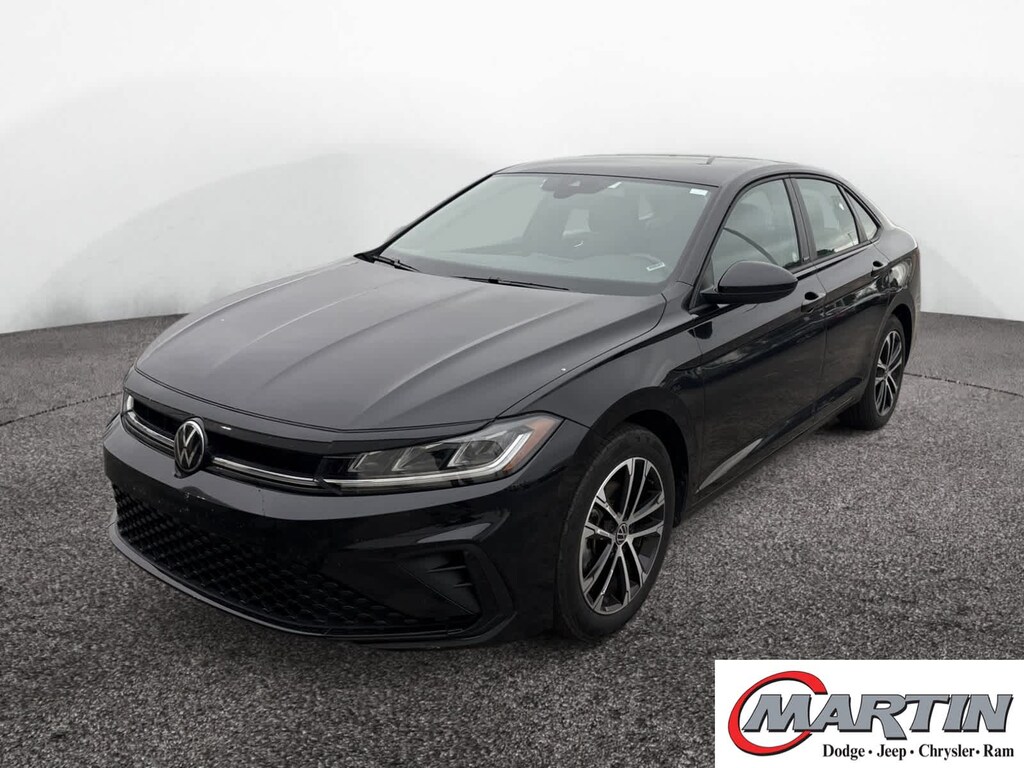 Used 2025 Volkswagen Jetta Sport Auto