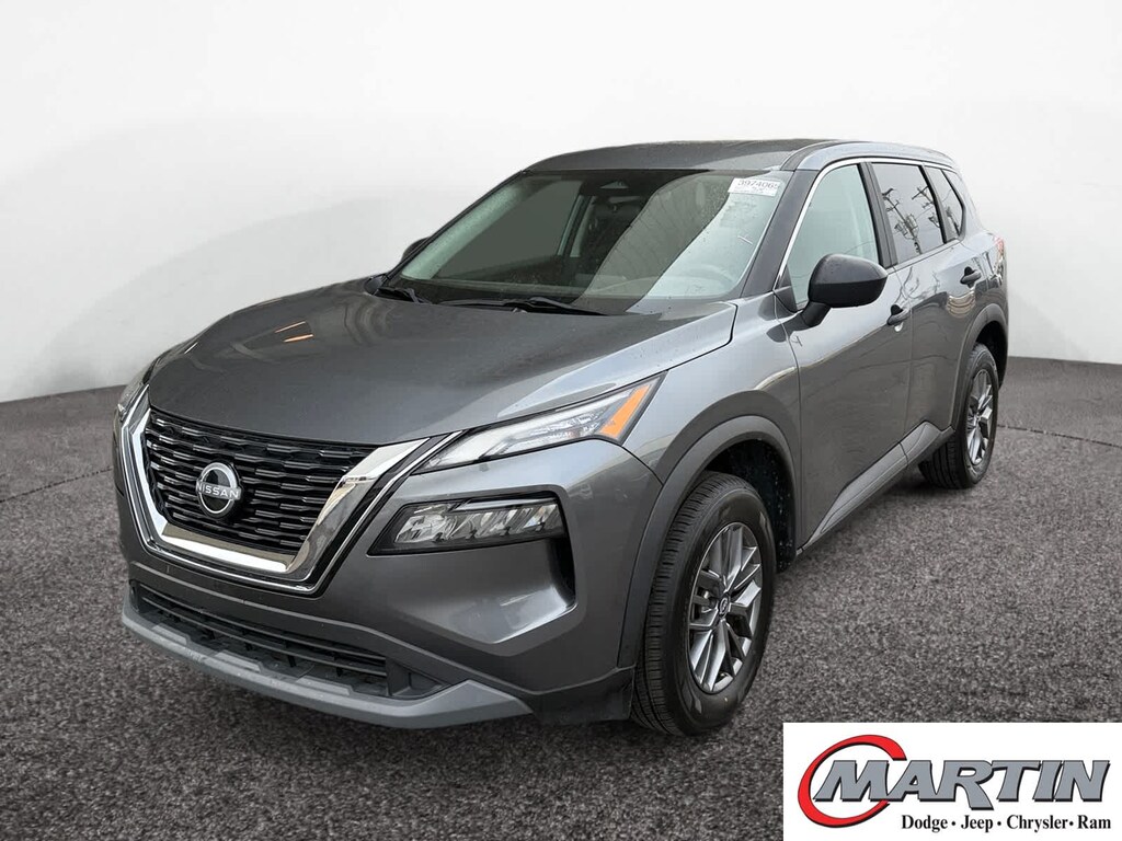 Used 2023 Nissan Rogue S AWD