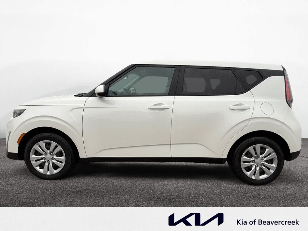 Used 2023 Kia Soul LX IVT