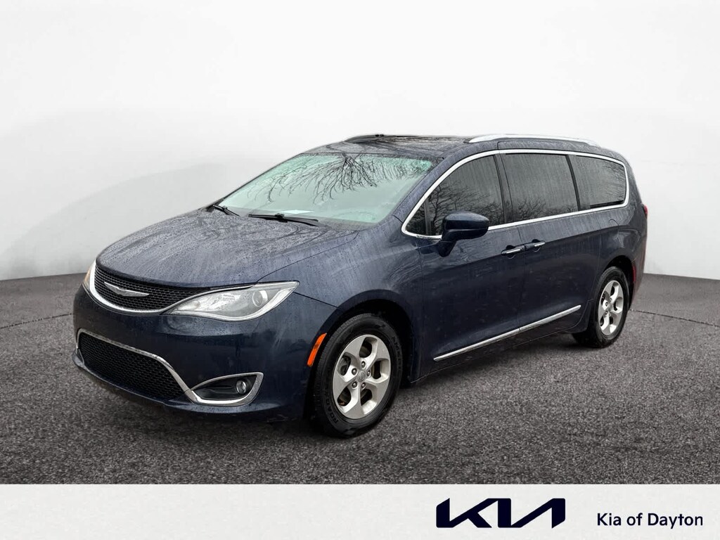 Used 2017 Chrysler Pacifica Touring-L Plus FWD