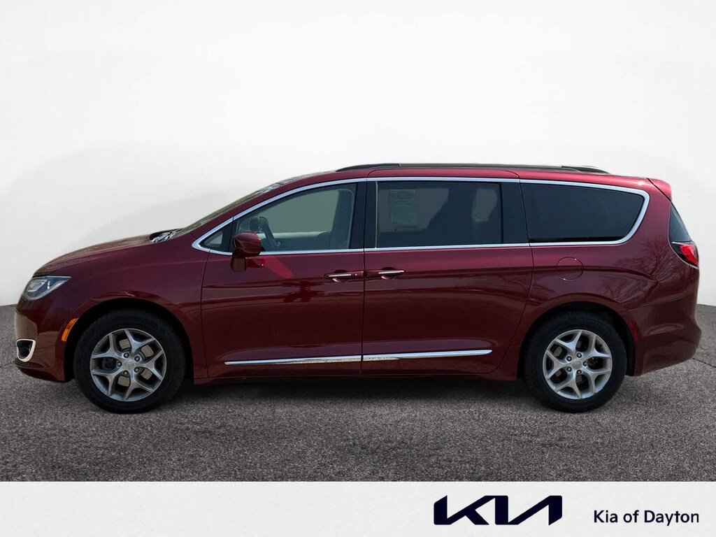 Used 2017 Chrysler Pacifica Touring-L FWD