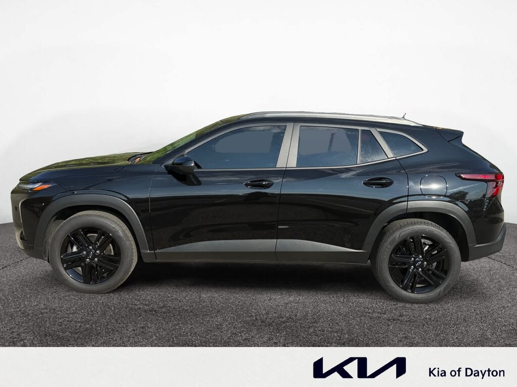 Used 2025 Chevrolet Trax Activ FWD