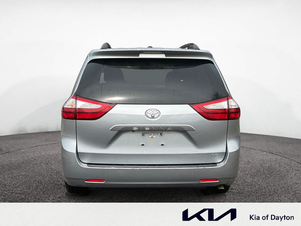 Used 2015 Toyota Sienna LE 8-Pass Van FWD