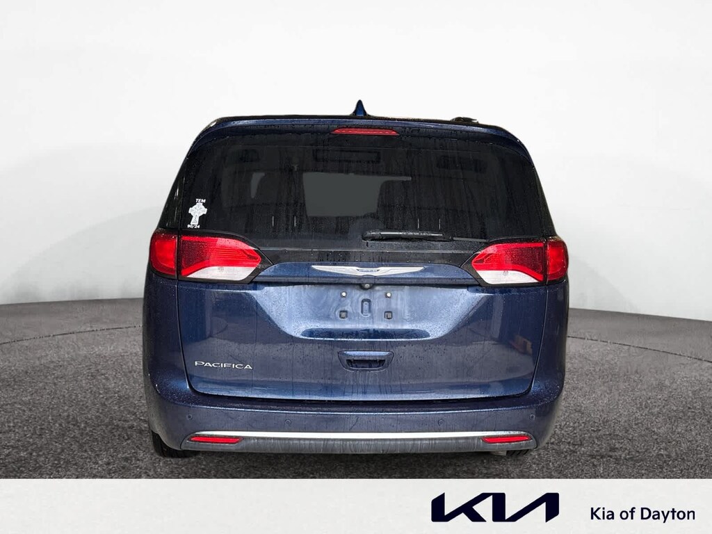 Used 2017 Chrysler Pacifica Touring-L Plus FWD