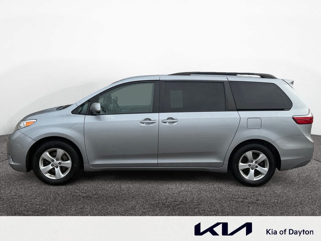 Used 2015 Toyota Sienna LE 8-Pass Van FWD