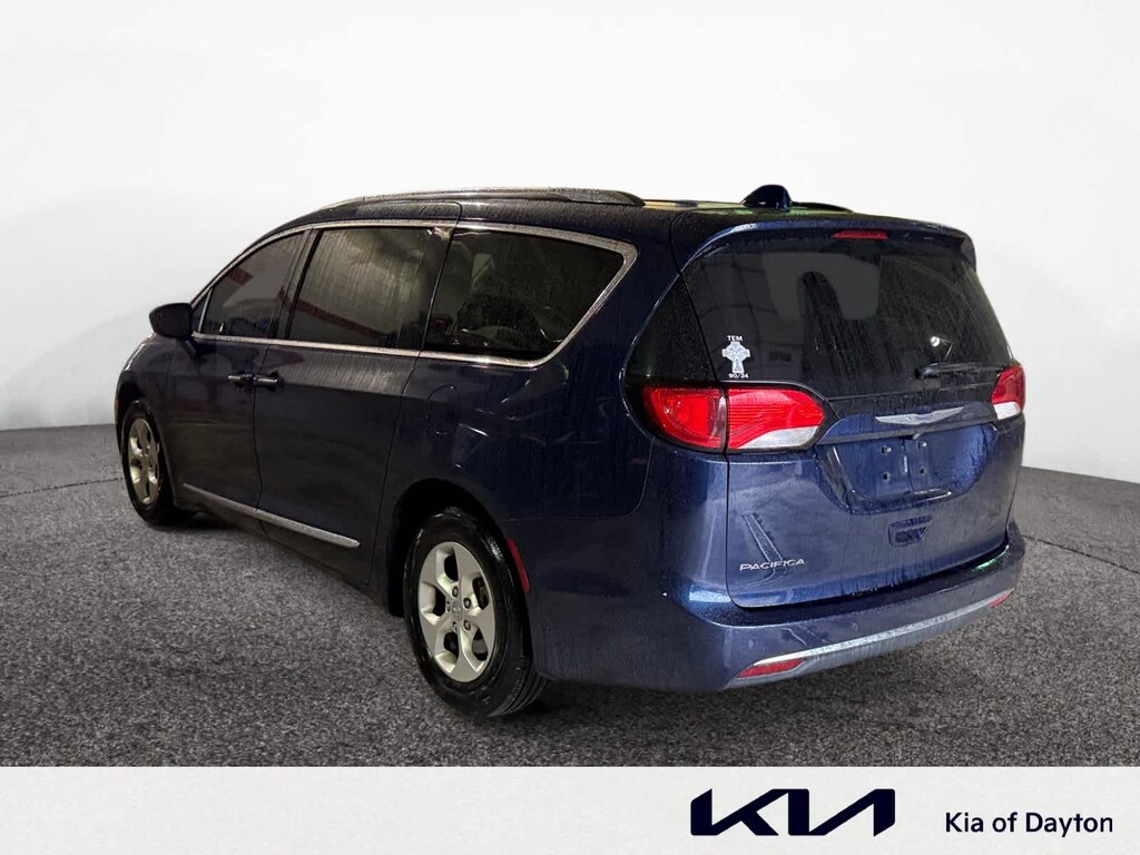 Used 2017 Chrysler Pacifica Touring-L Plus FWD