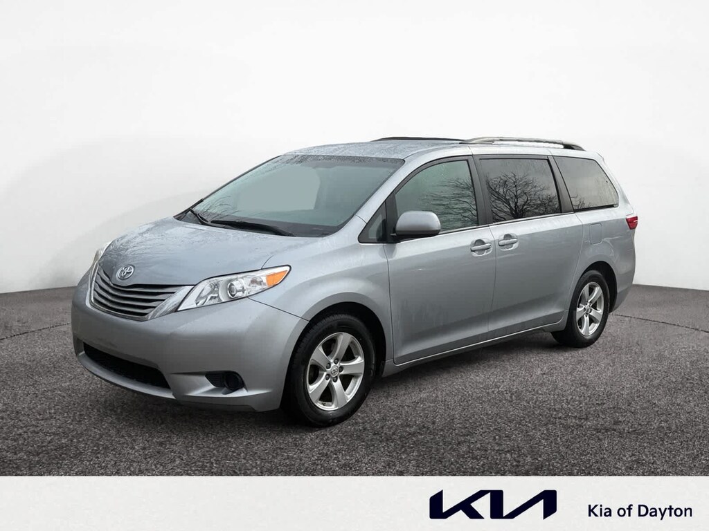 Used 2015 Toyota Sienna LE 8-Pass Van FWD