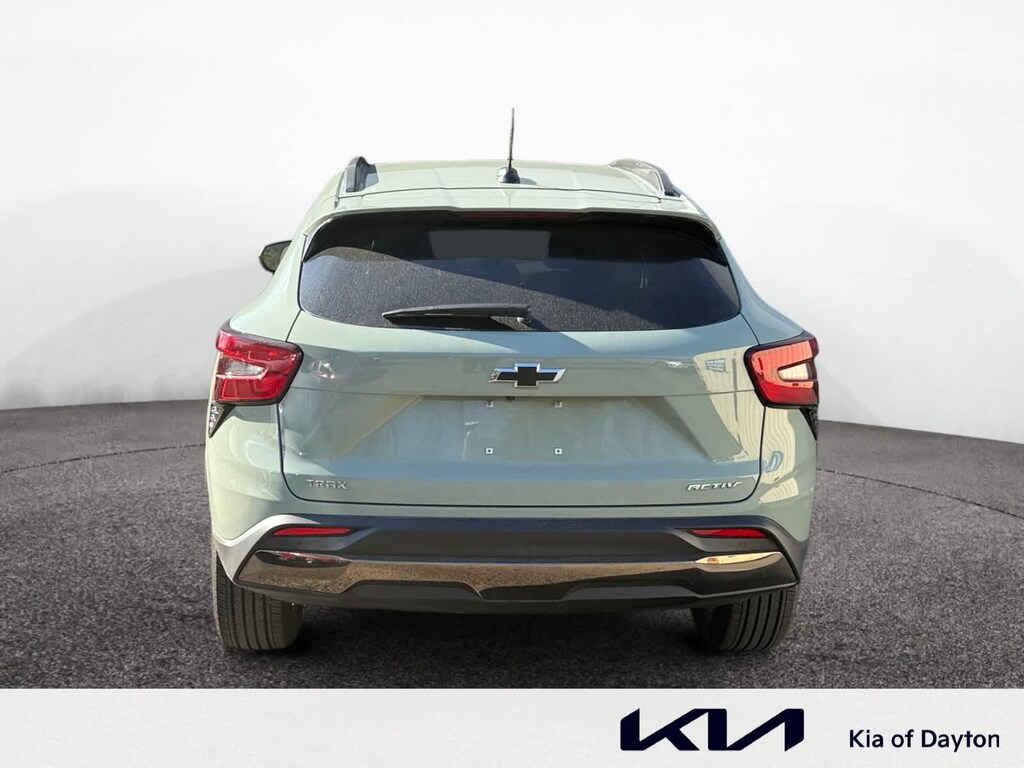 Used 2025 Chevrolet Trax Activ FWD