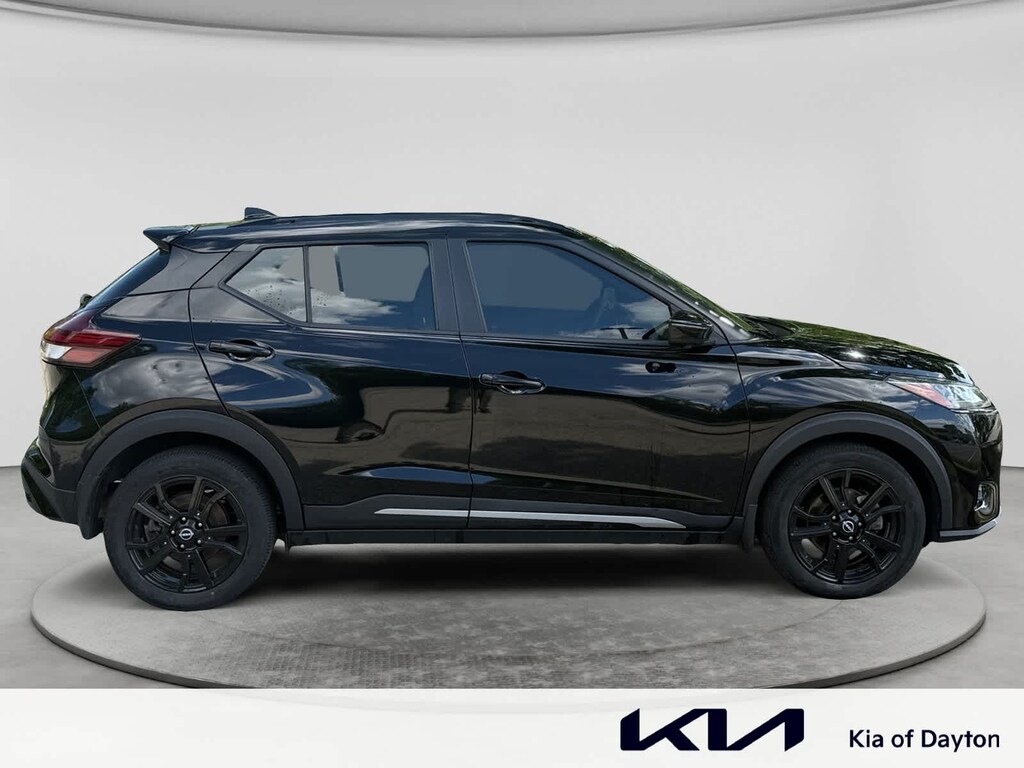 Used 2022 Nissan Kicks SR FWD