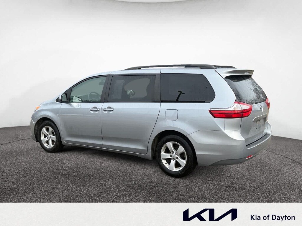 Used 2015 Toyota Sienna LE 8-Pass Van FWD
