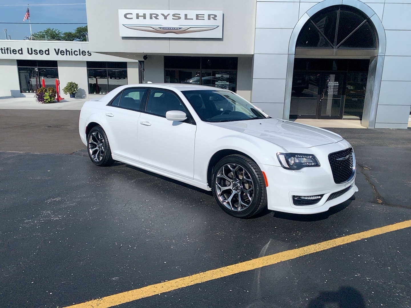 Used 2018 Chrysler 300 S with VIN 2C3CCABG6JH201844 for sale in Union Grove, WI