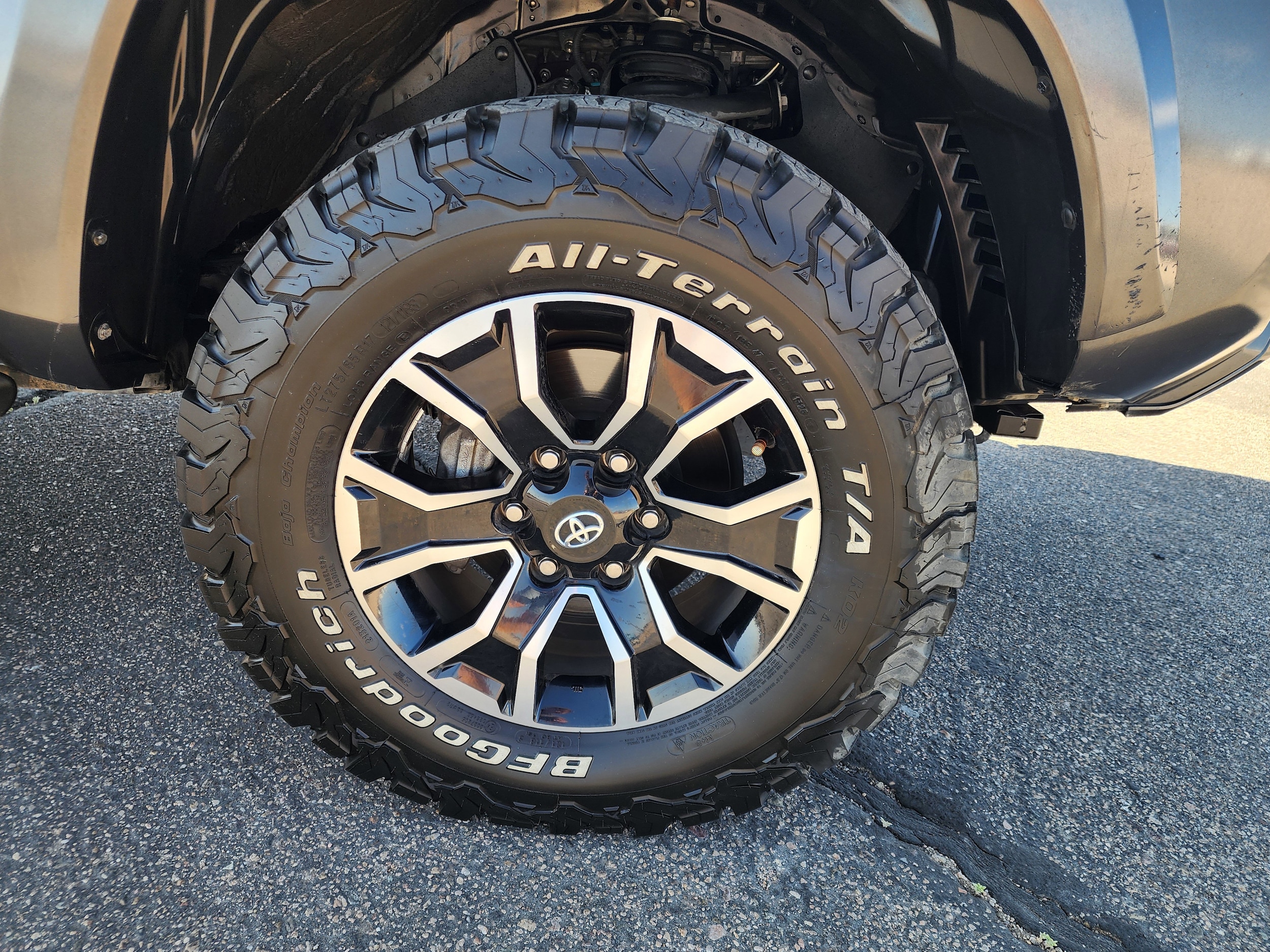 2022 Toyota Tacoma TRD Sport - Photo 12