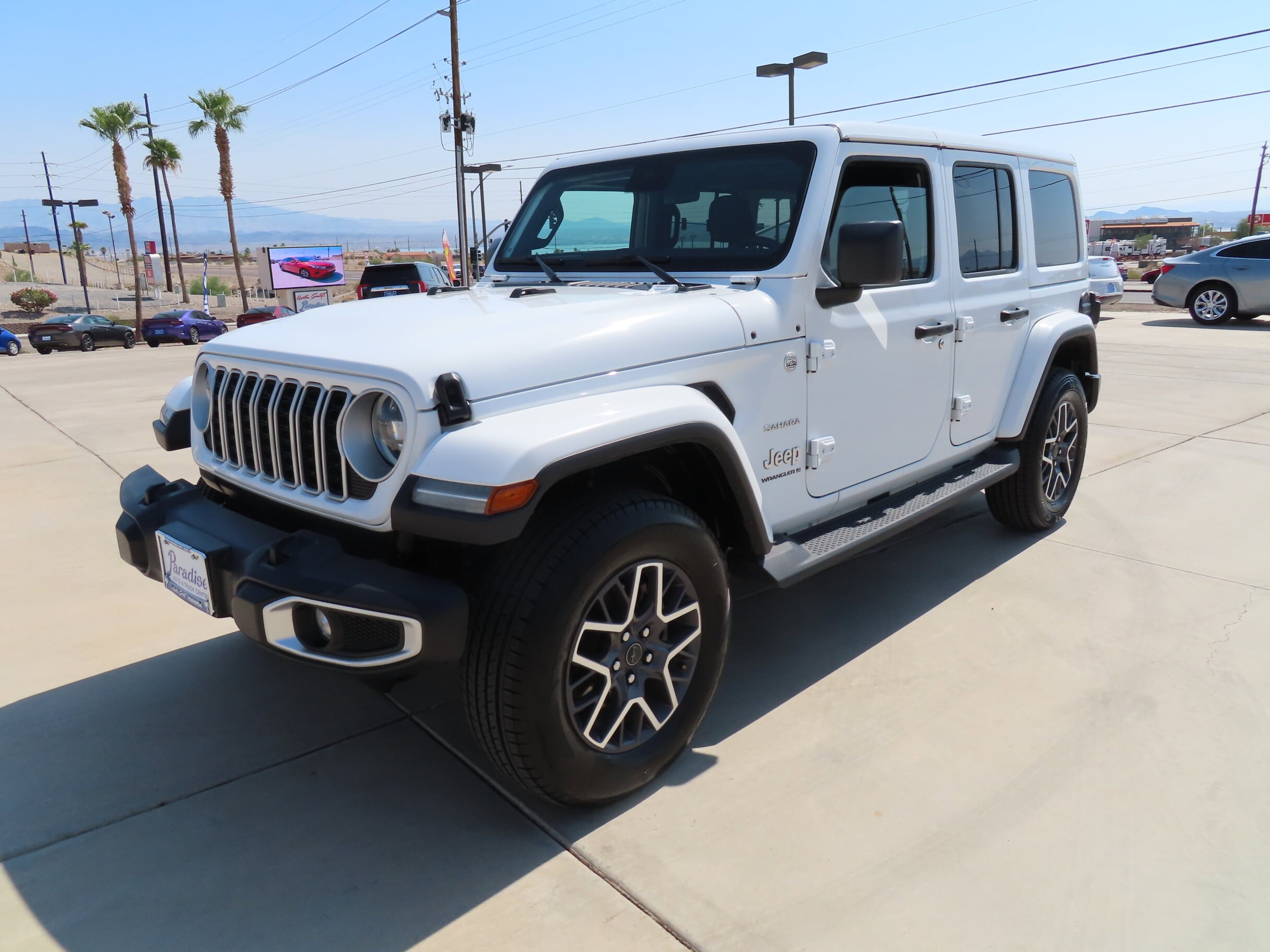 2024 Jeep Wrangler Sahara photo 3