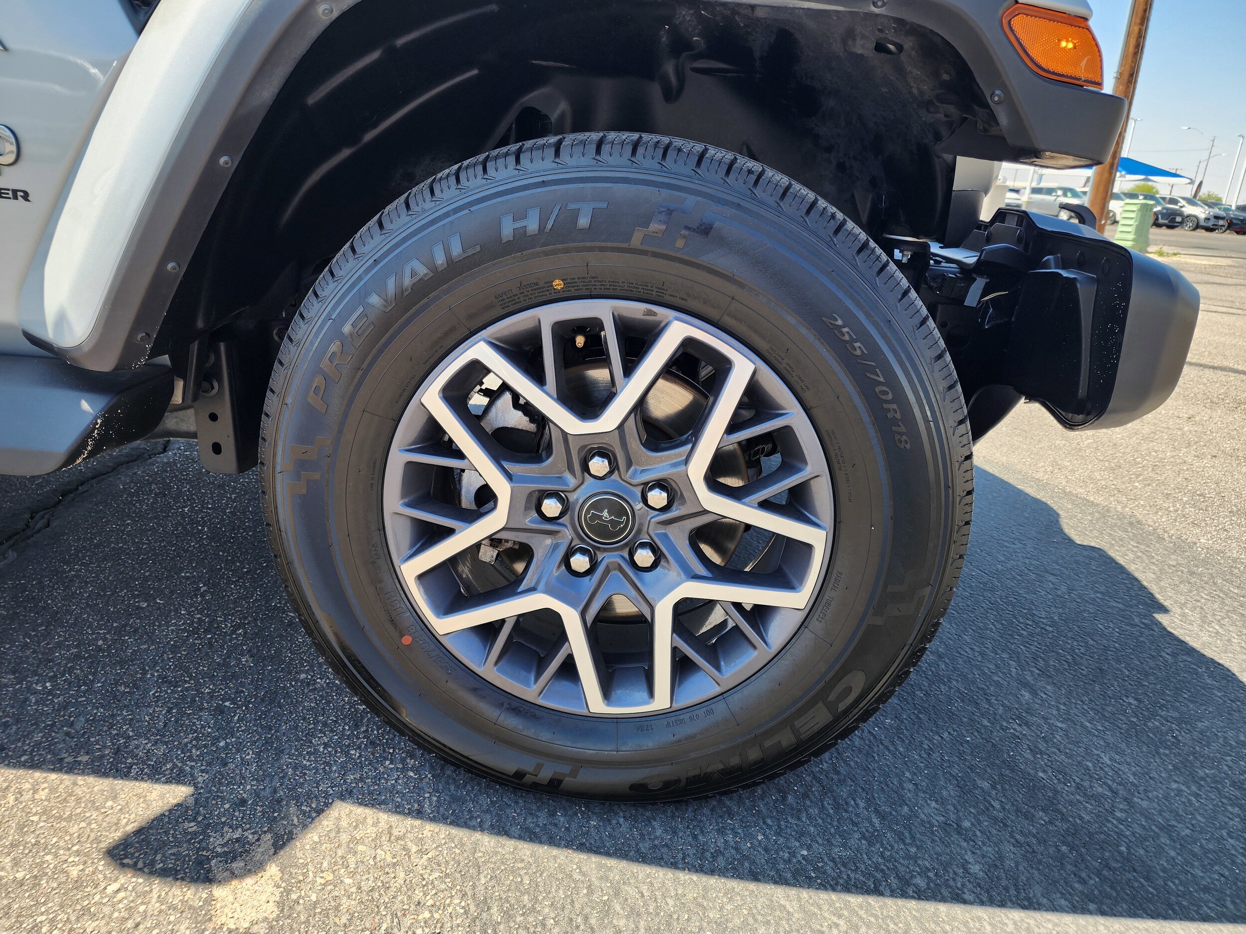 2024 Jeep Wrangler 4-Door Sahara - Photo 11