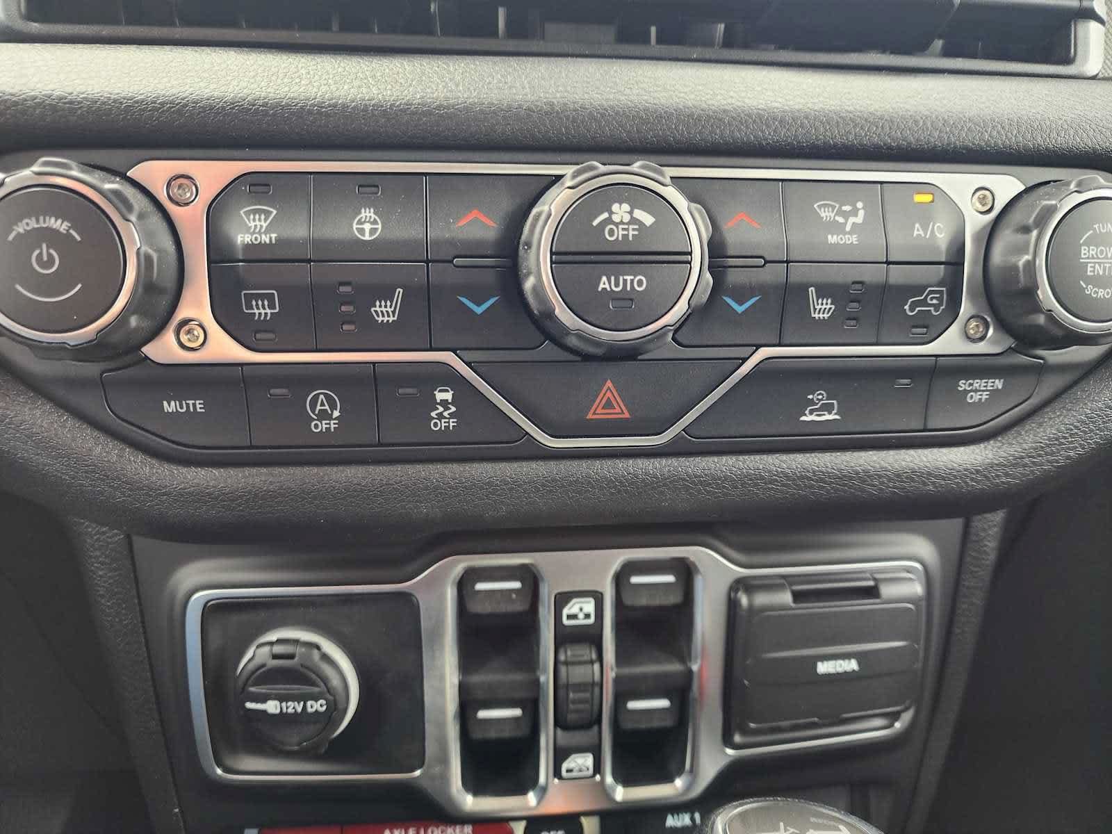 2026 Jeep Wrangler 4-Door Willys - Photo 25