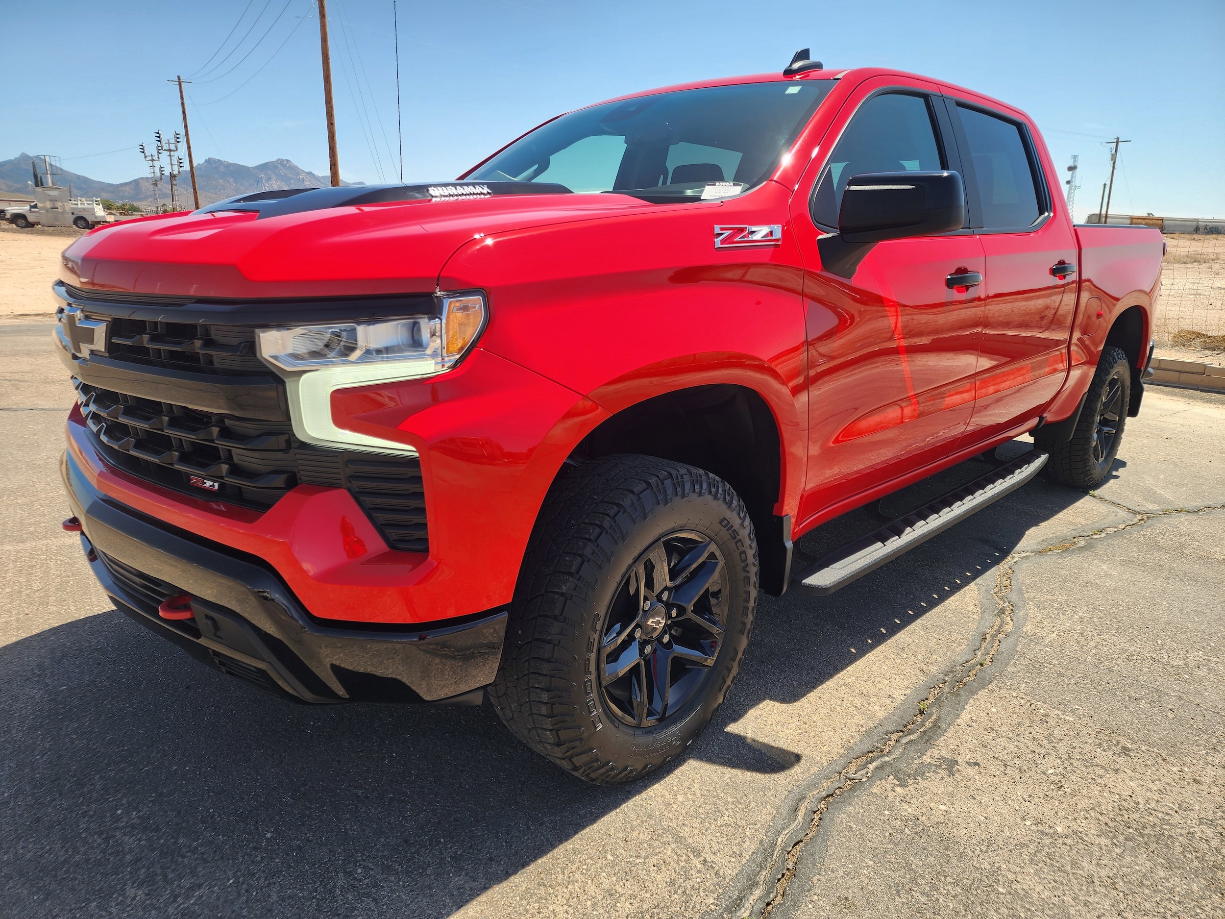 2024 Chevrolet Silverado 1500 LT Trail Boss - Photo 3