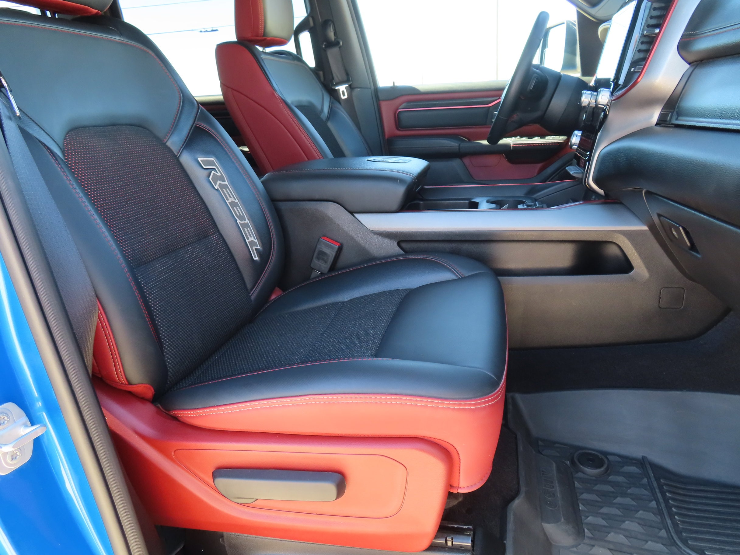 2025 RAM Ram 1500 Pickup Rebel - Photo 15