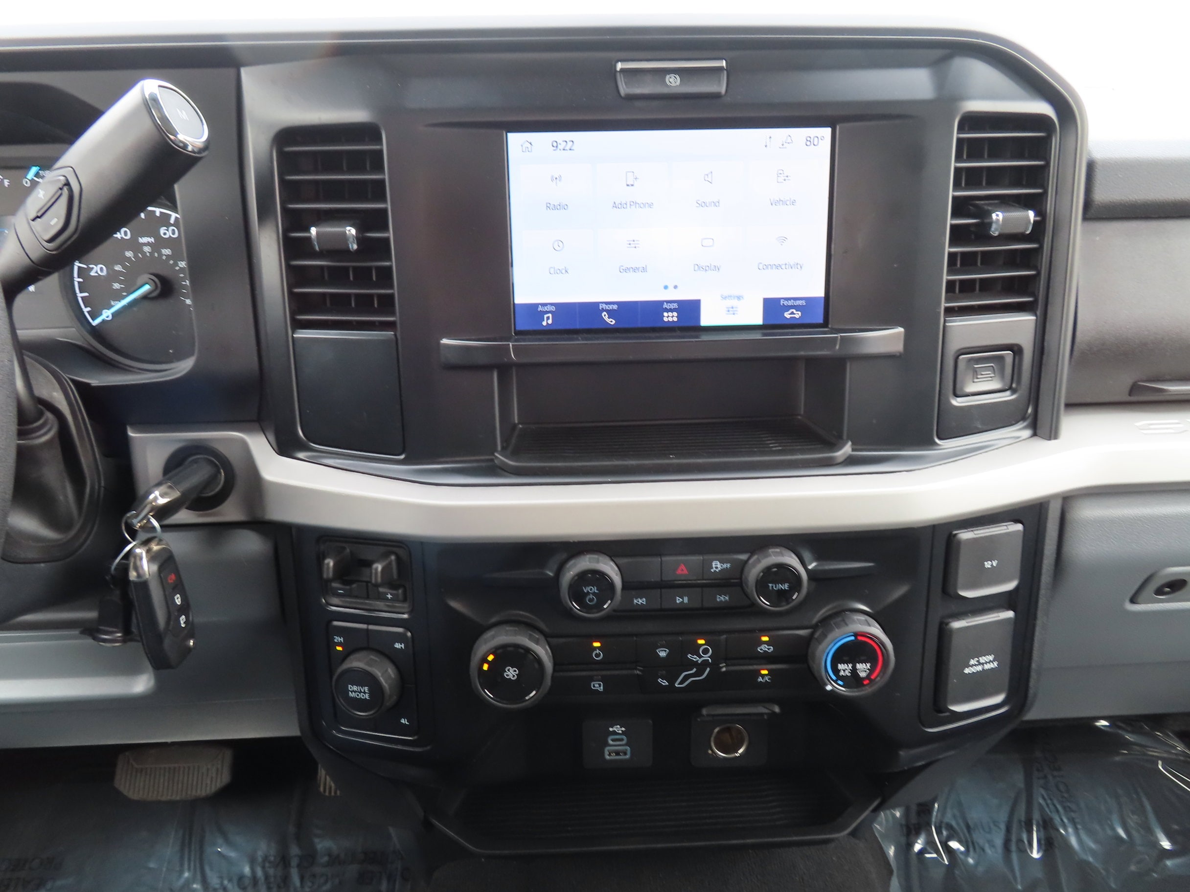 2026 Ford F-350 Super Duty XLT - Photo 23