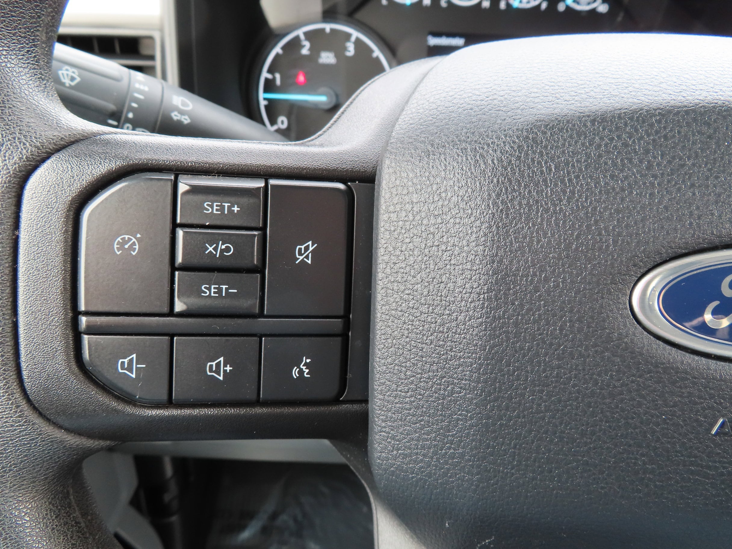 2026 Ford F-350 Super Duty XLT - Photo 18