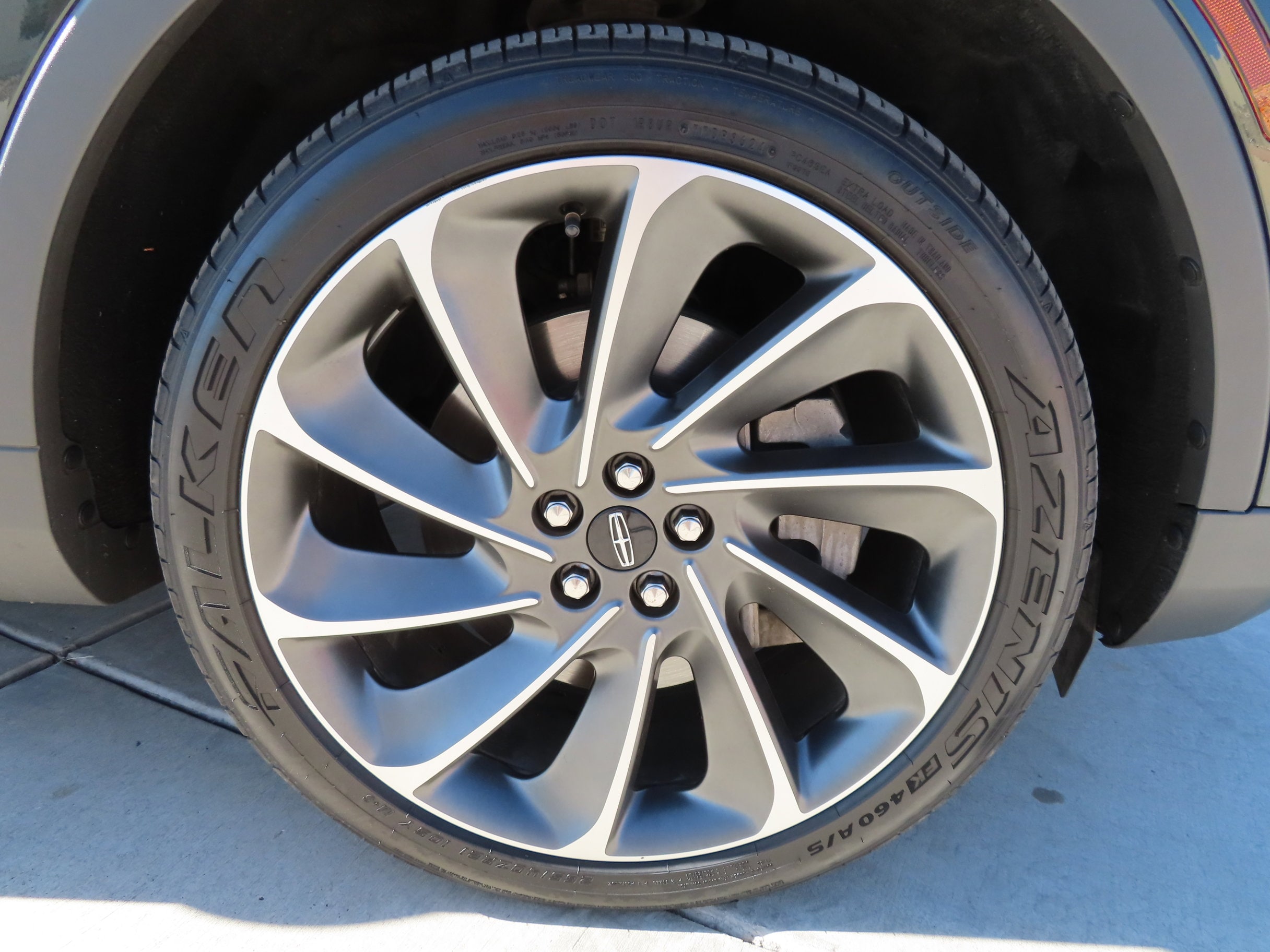 2022 Lincoln Nautilus Reserve - Photo 11