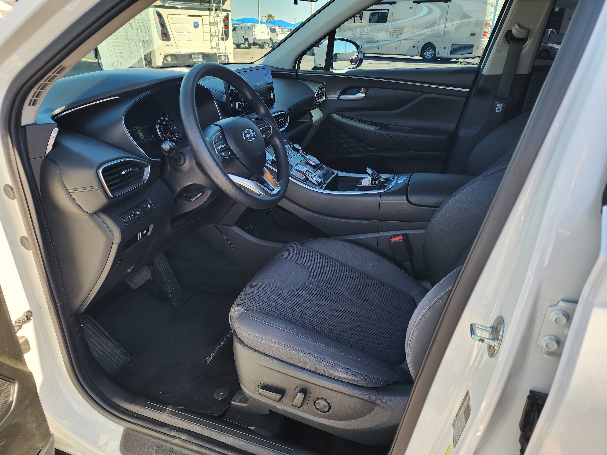 2022 Hyundai Santa Fe SEL - Photo 12