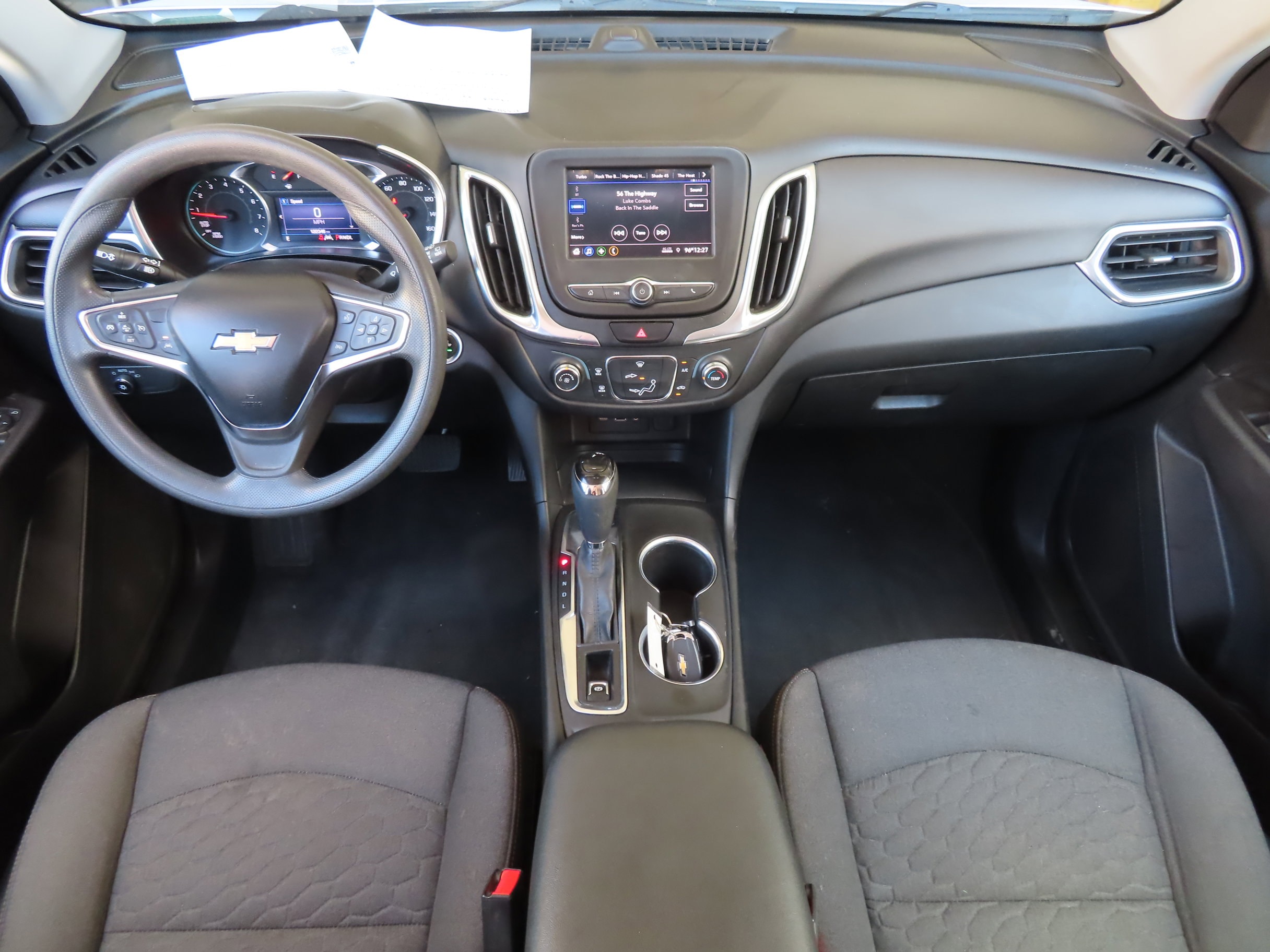 Used 2021 Chevrolet Equinox LT with VIN 2GNAXUEV9M6126227 for sale in Kingman, AZ