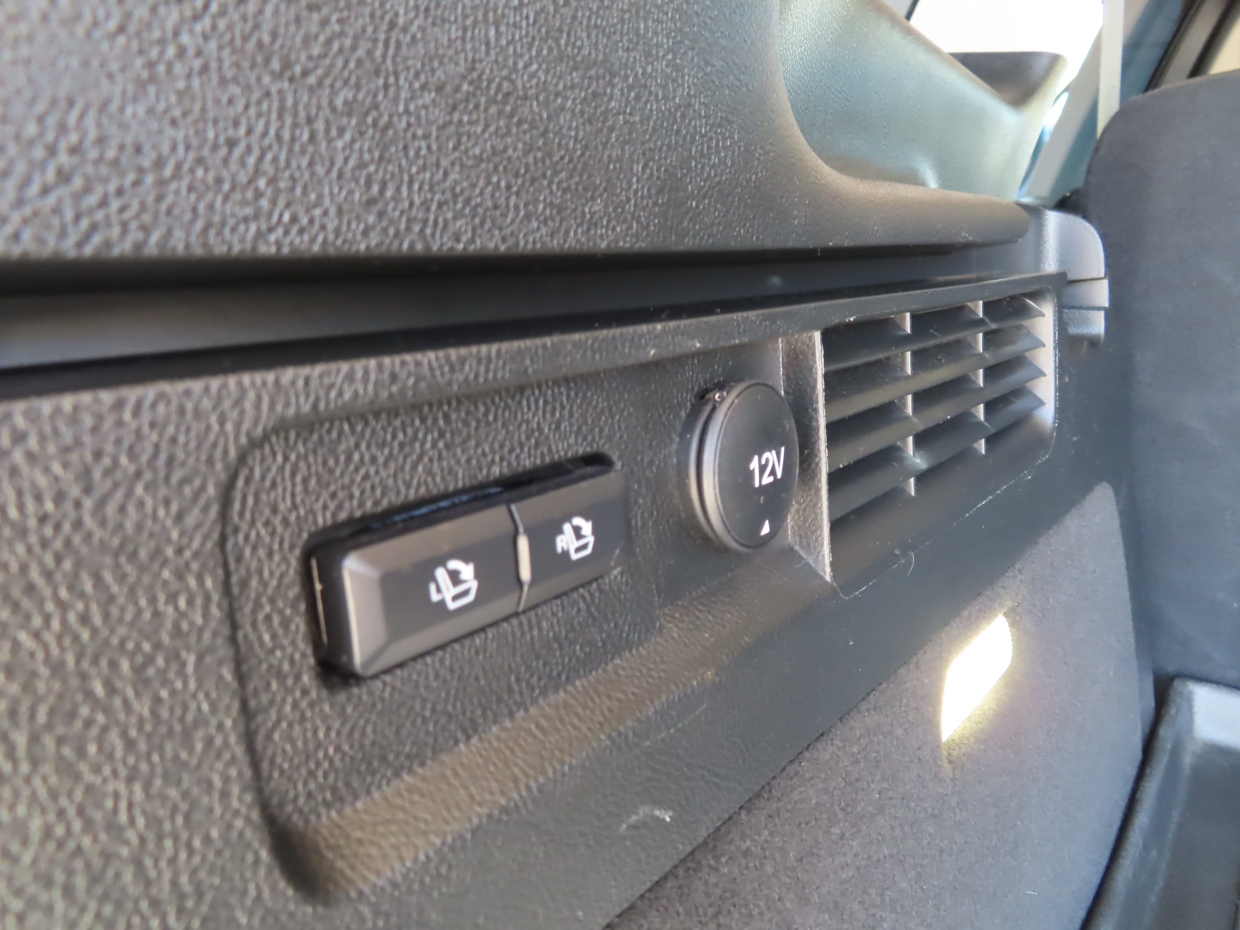 2022 Lincoln Nautilus Reserve - Photo 16