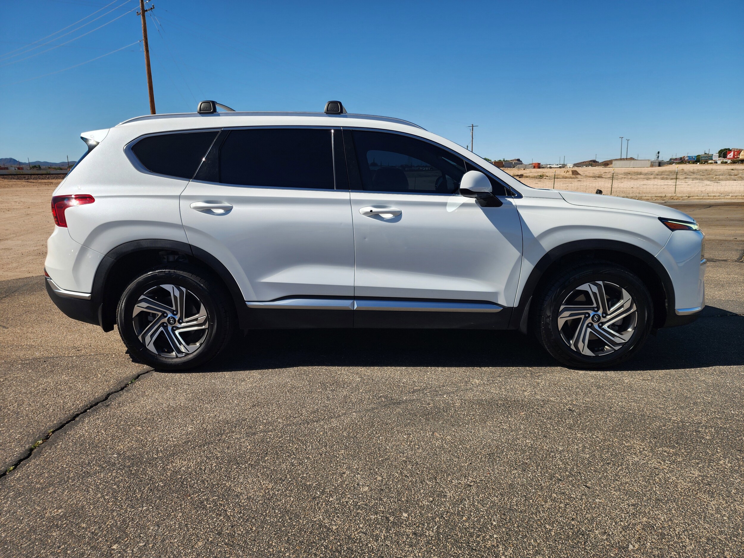 2022 Hyundai Santa Fe SEL - Photo 4