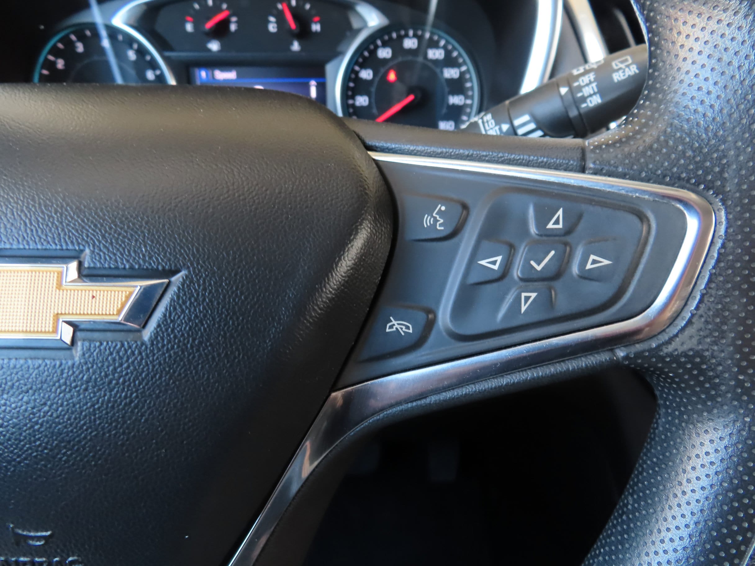 2021 Chevrolet Equinox LT - Photo 19