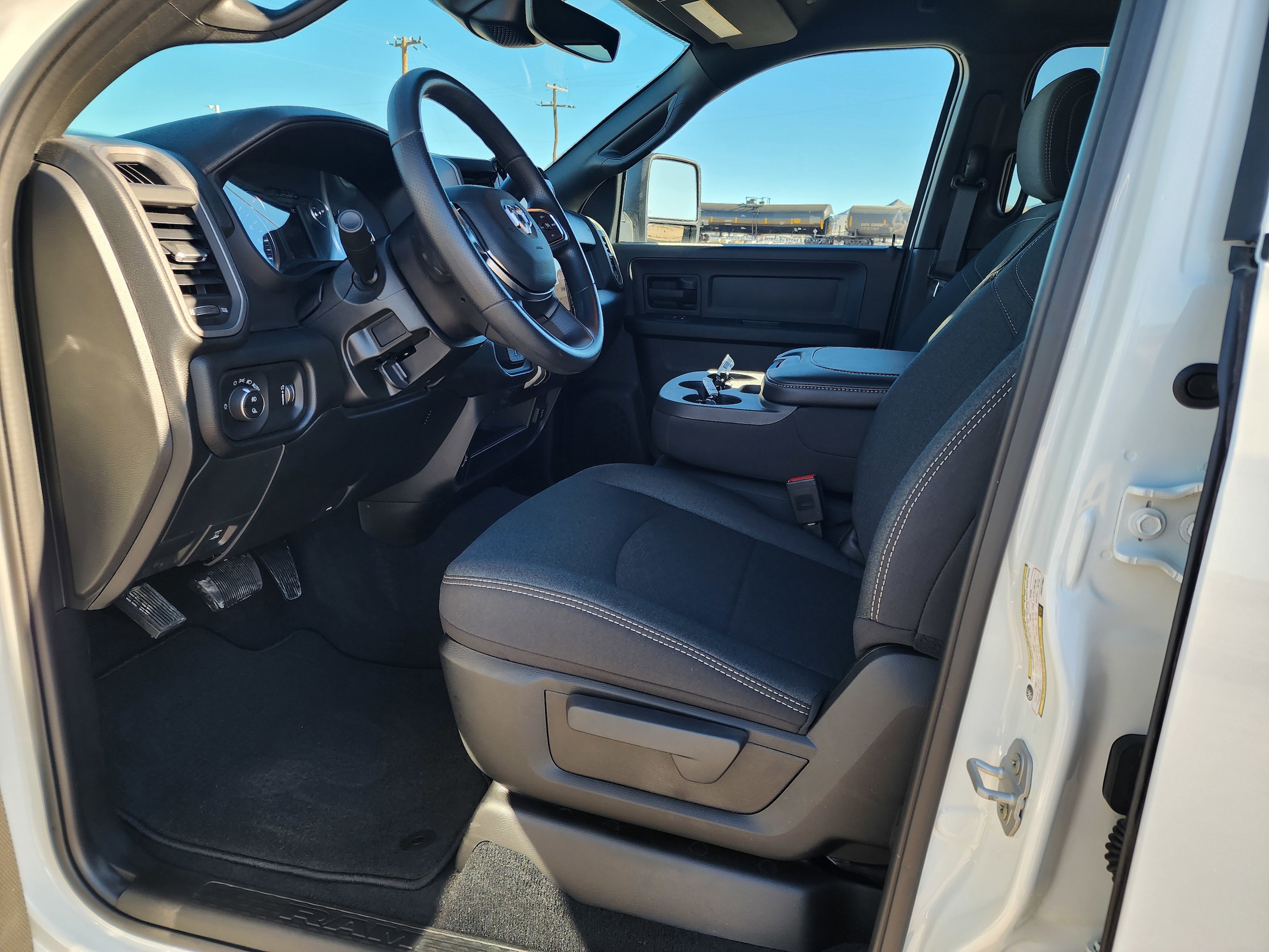 2026 RAM 2500 Tradesman - Photo 13