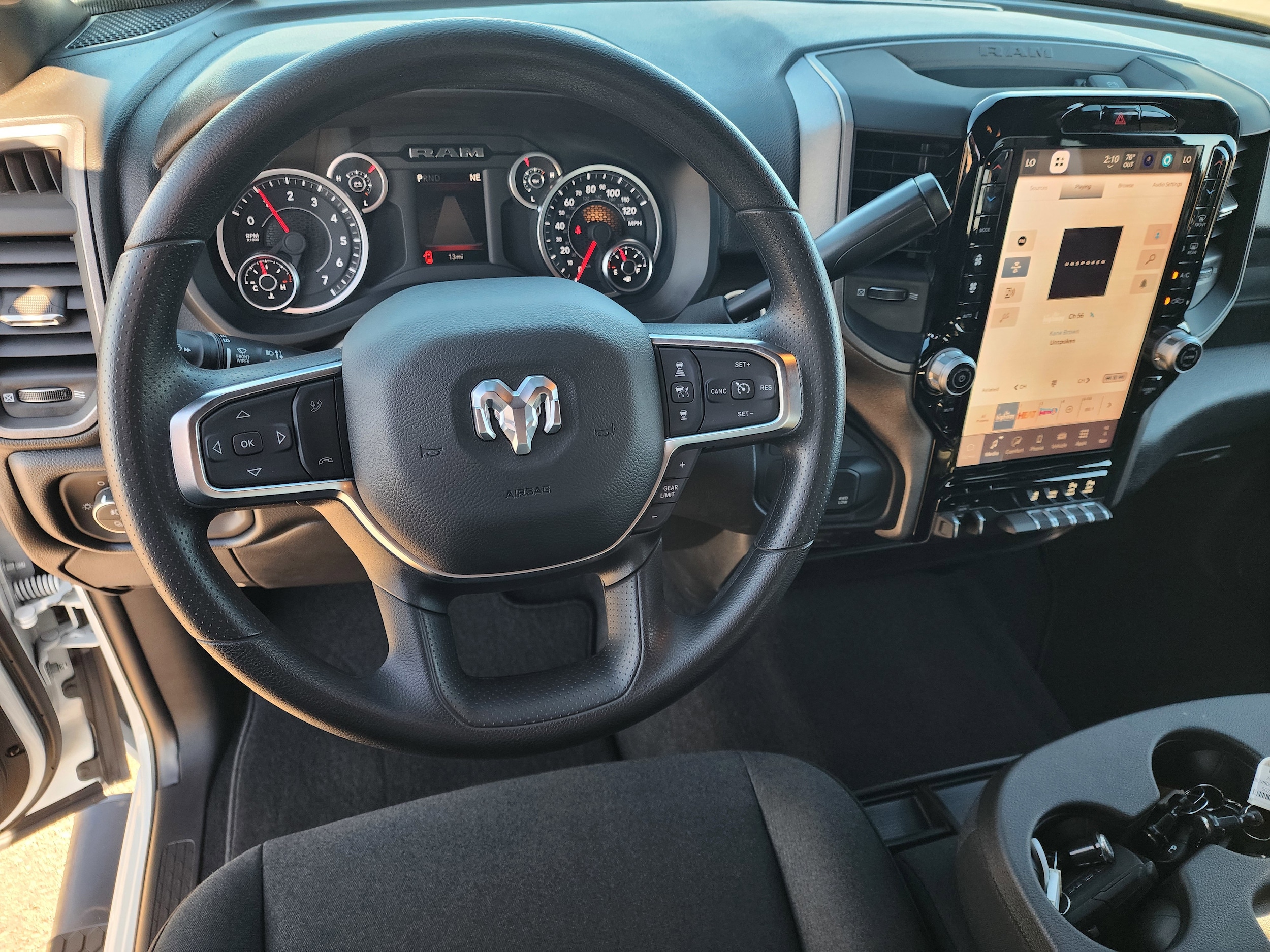 2026 RAM 2500 Tradesman - Photo 3