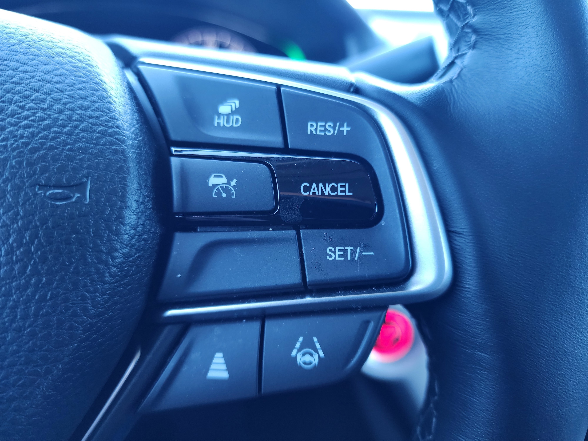 2022 Honda Accord Hybrid Touring - Photo 19