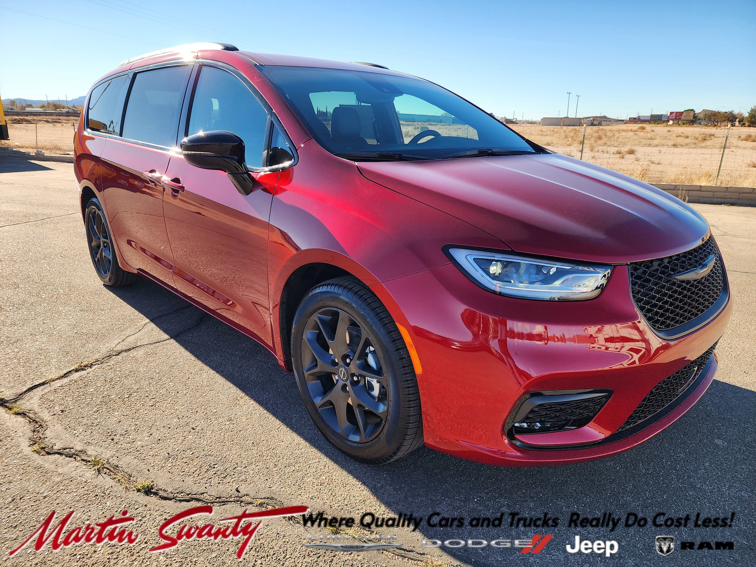 2026 Chrysler Pacifica Select's photo