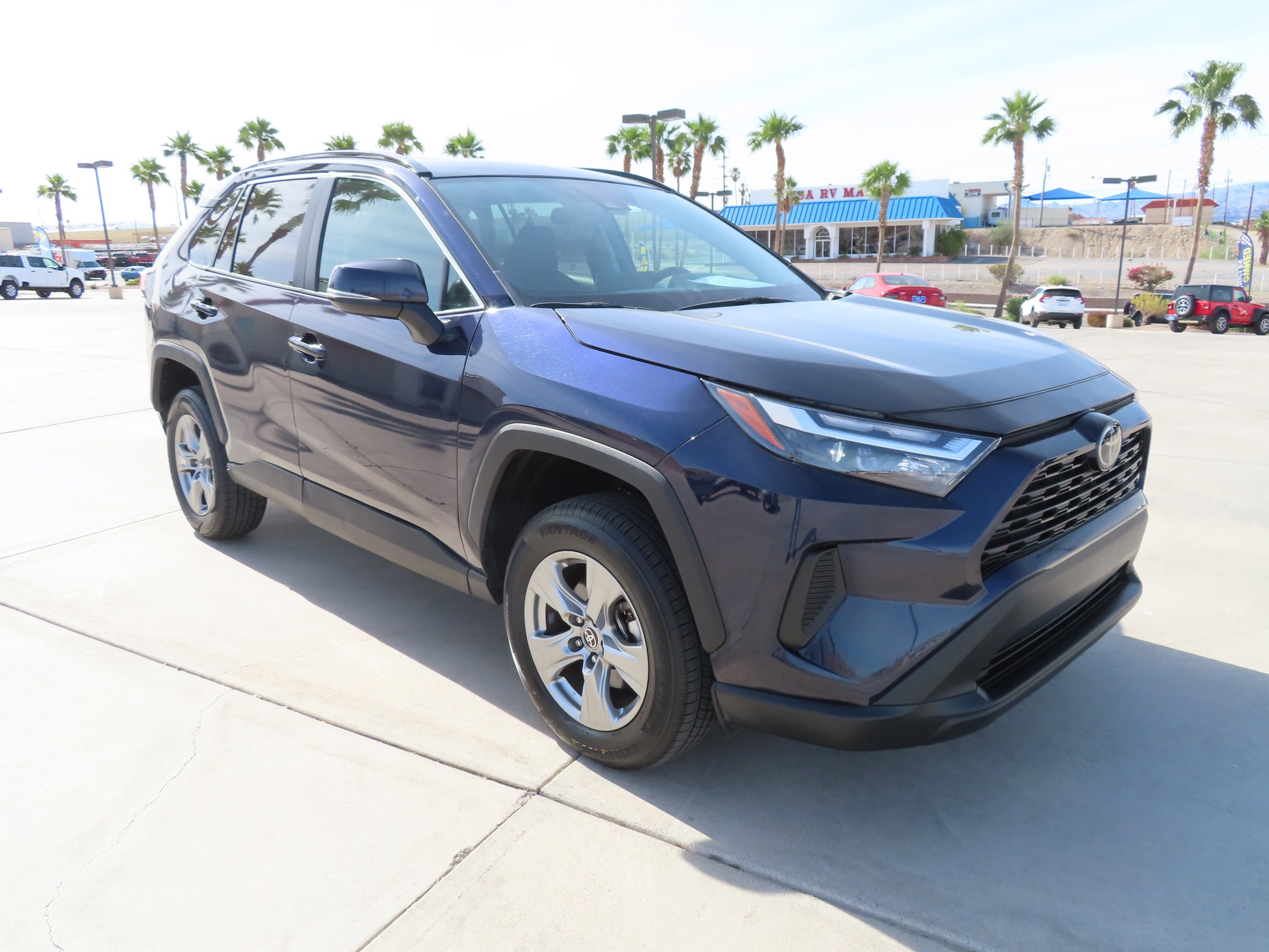 2024 Toyota RAV4 XLE - Photo 10