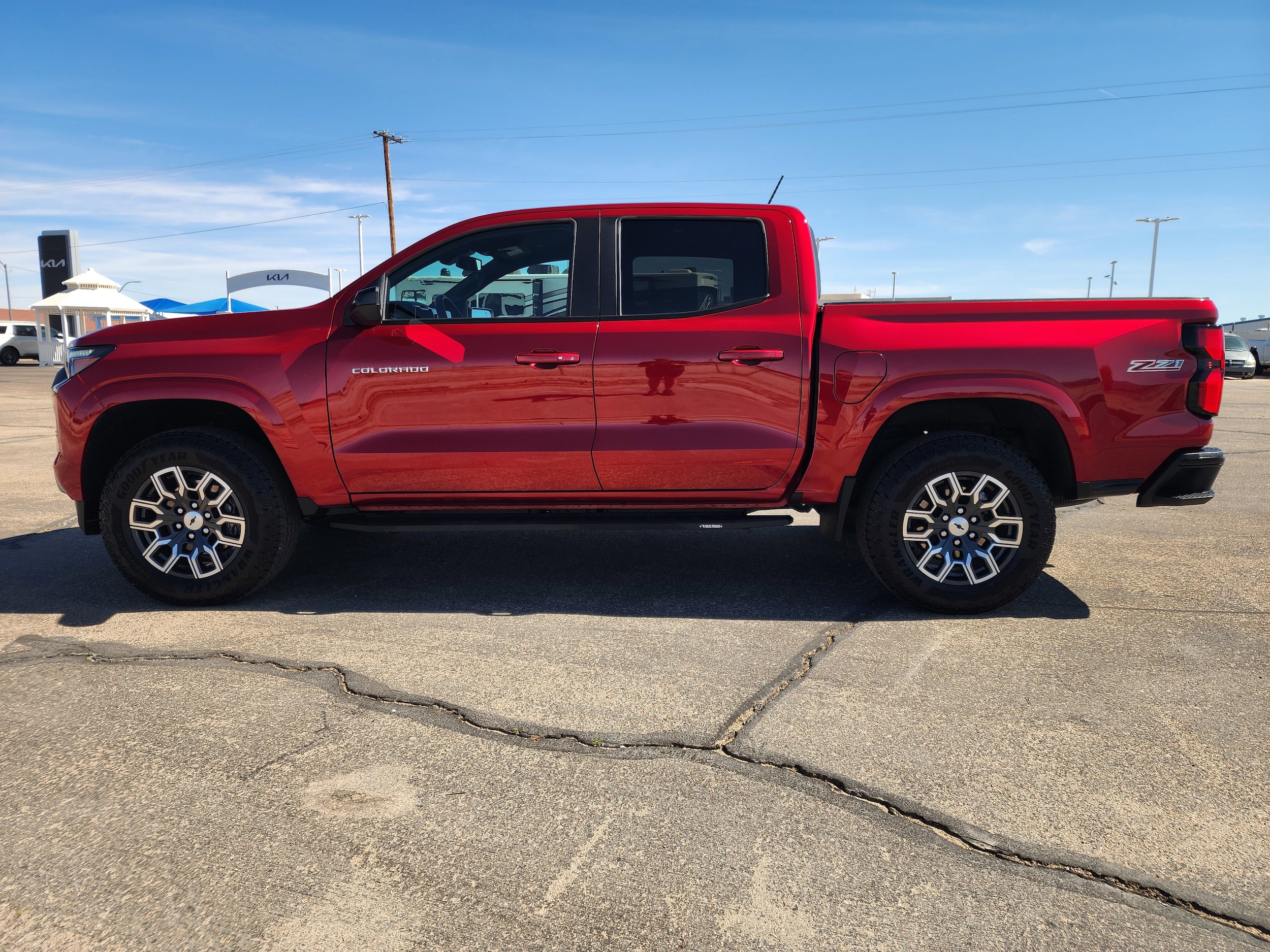 2026 Chevrolet Colorado Z71 - Photo 8