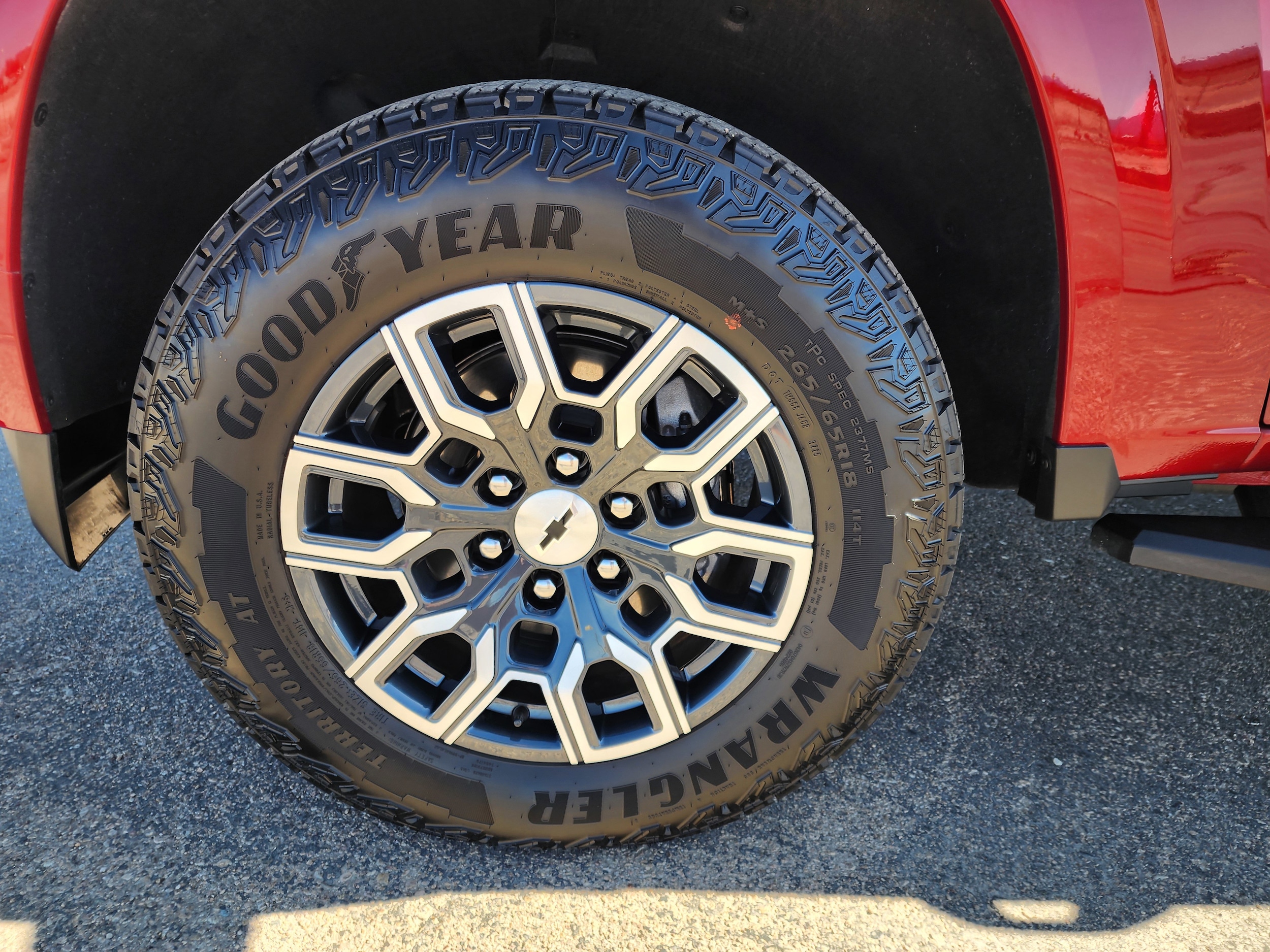2026 Chevrolet Colorado Z71 - Photo 11