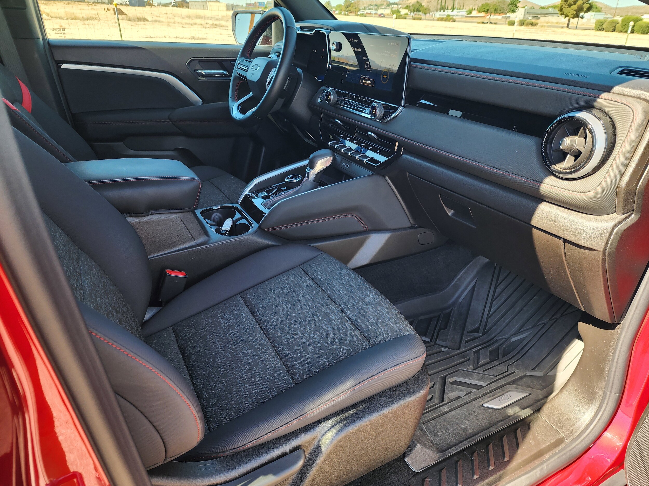 2026 Chevrolet Colorado Z71 - Photo 15
