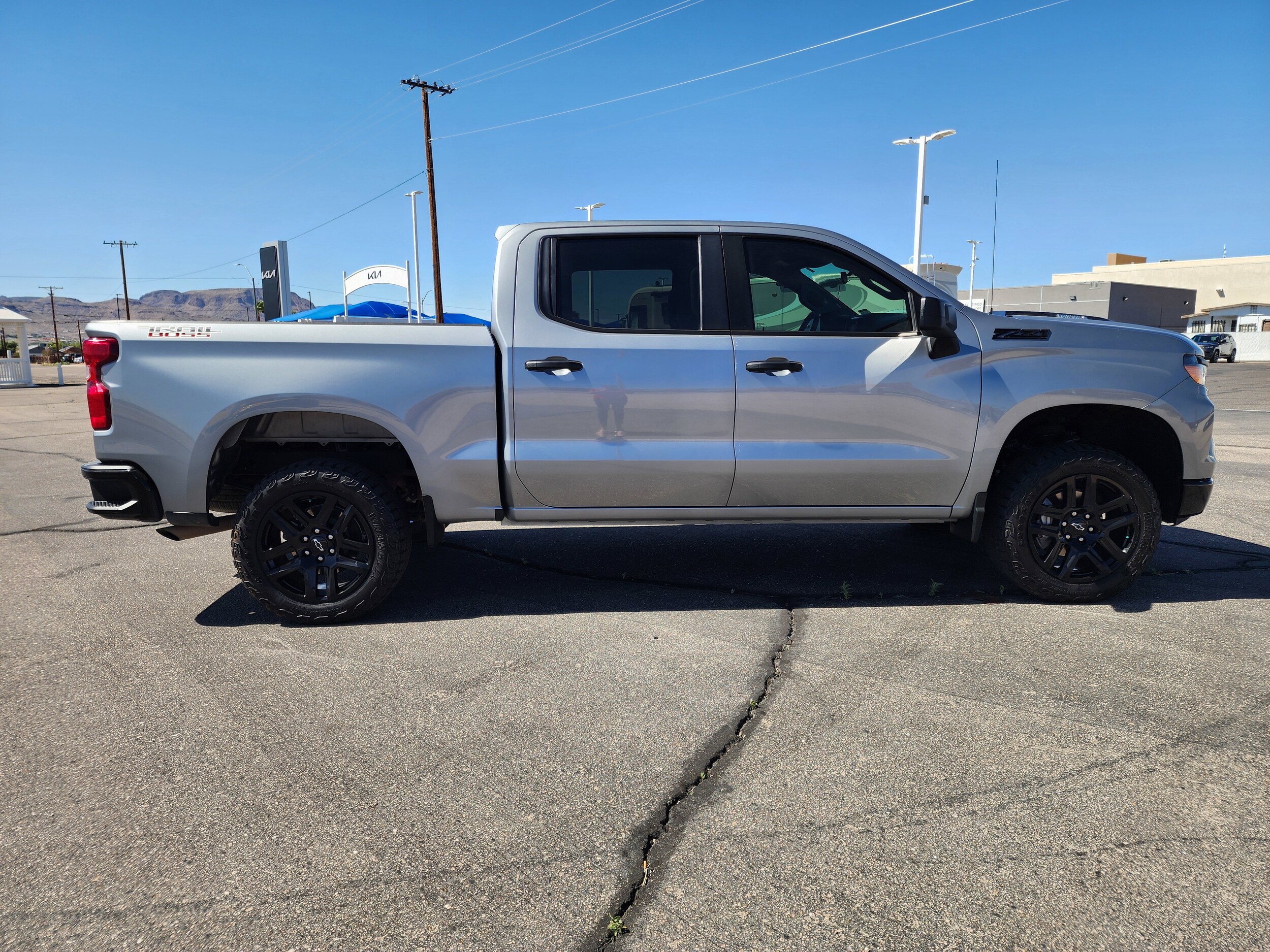 2024 Chevrolet Silverado 1500 Custom Trail Boss photo 4