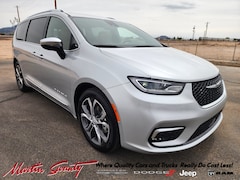 2026 Chrysler Pacifica PINNACLE Passenger Van