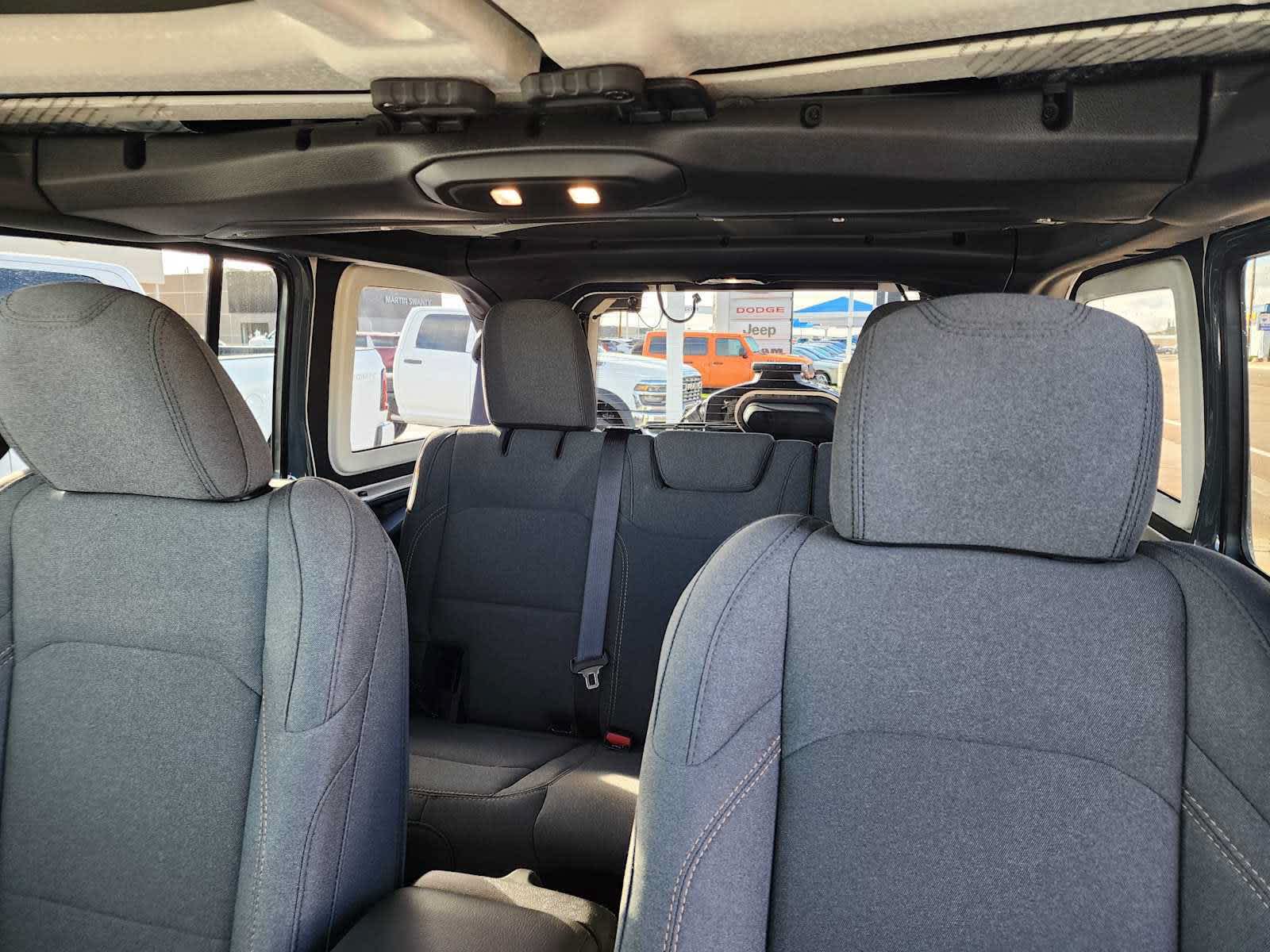 2026 Jeep Wrangler 4-Door Willys - Photo 11