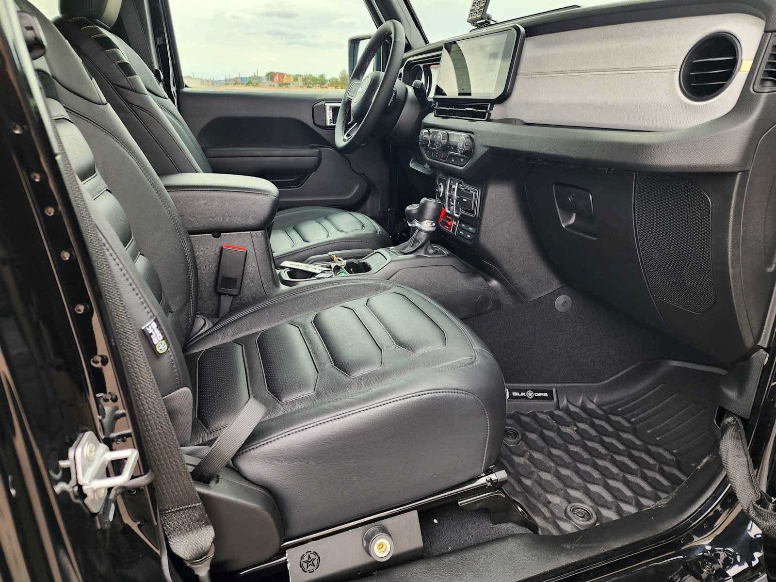 2026 Jeep Wrangler 4-Door Willys - Photo 13