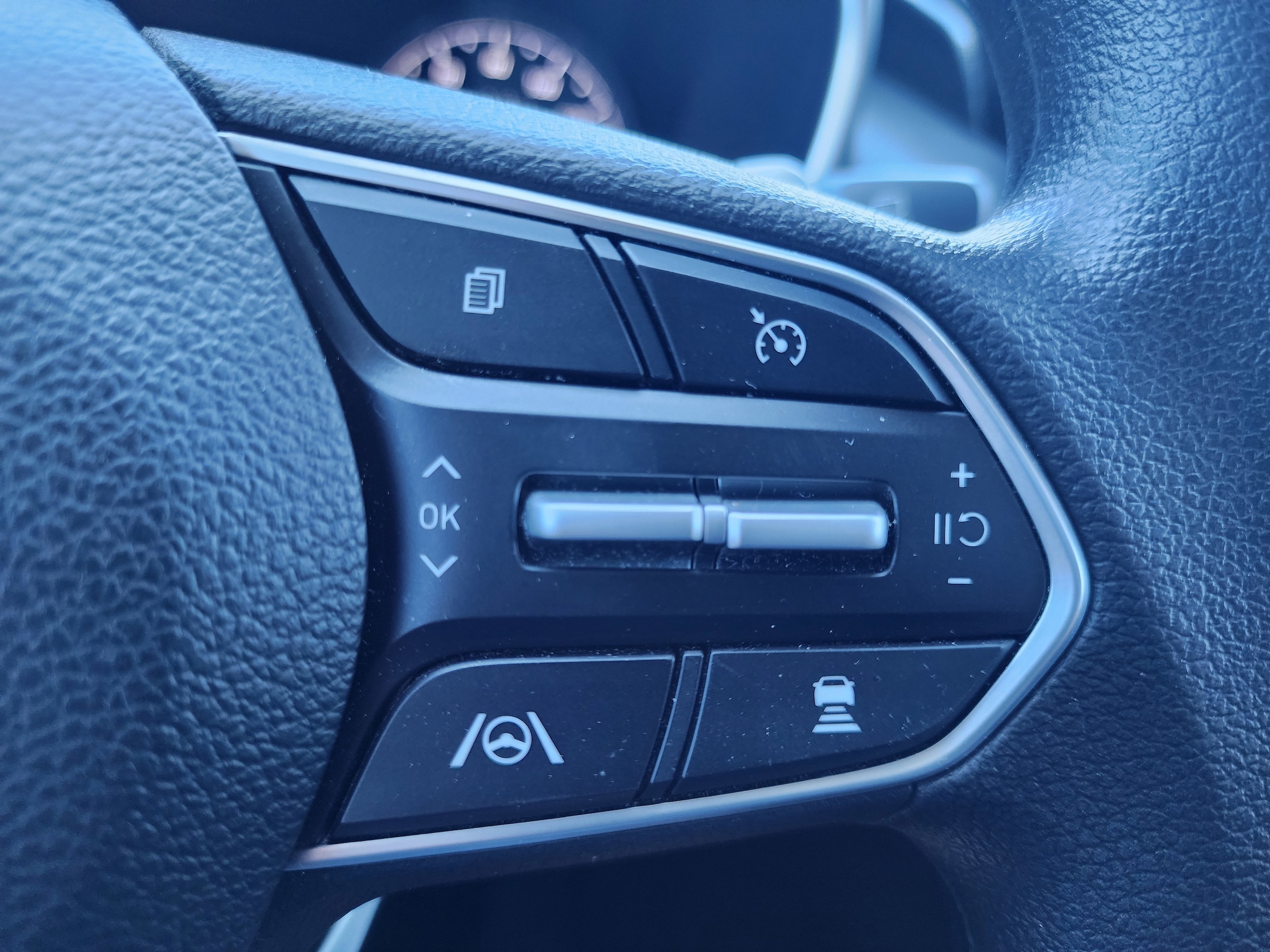 2022 Hyundai Santa Fe SEL - Photo 16