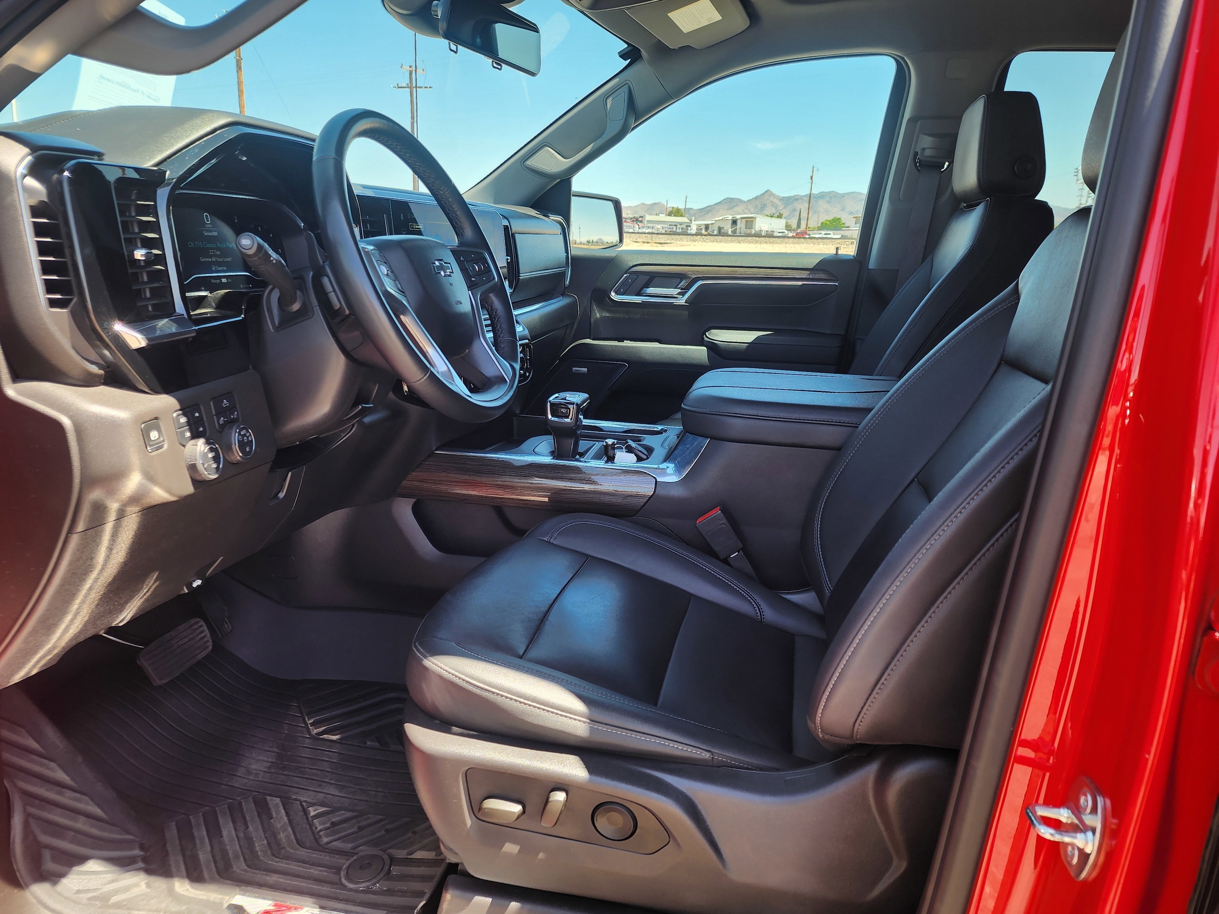2024 Chevrolet Silverado 1500 LT Trail Boss - Photo 17