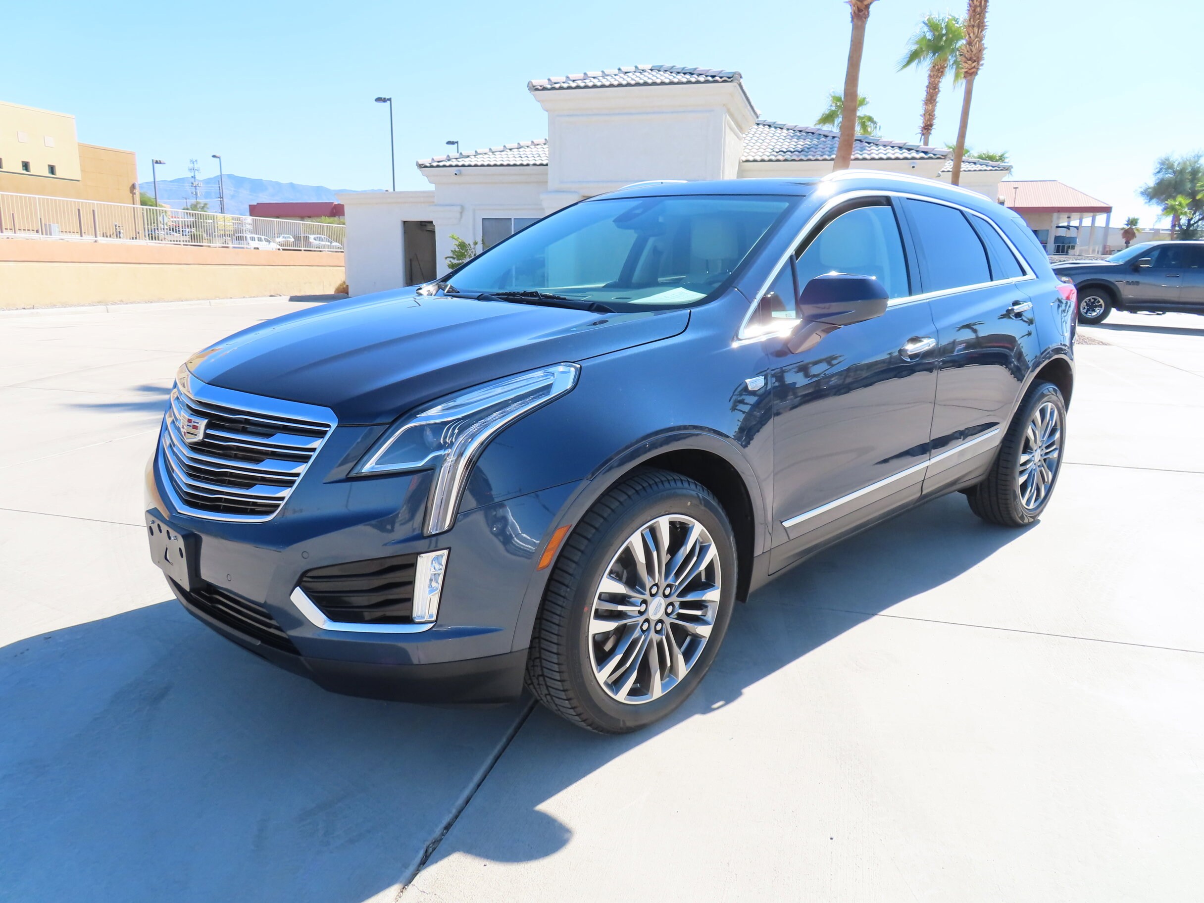 2019 Cadillac XT5 Premium Luxury photo 2