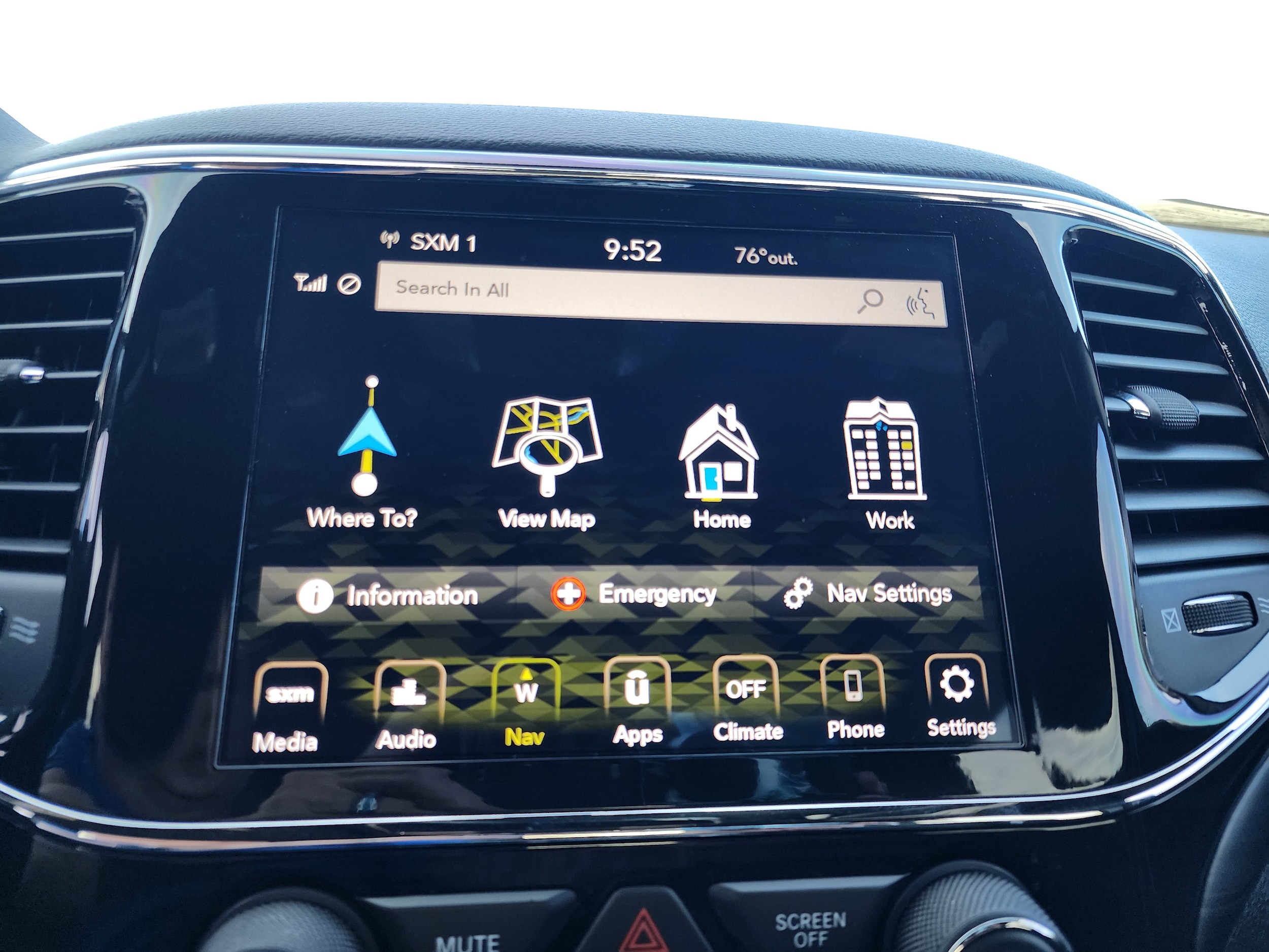 2021 Jeep Grand Cherokee Laredo X - Photo 23